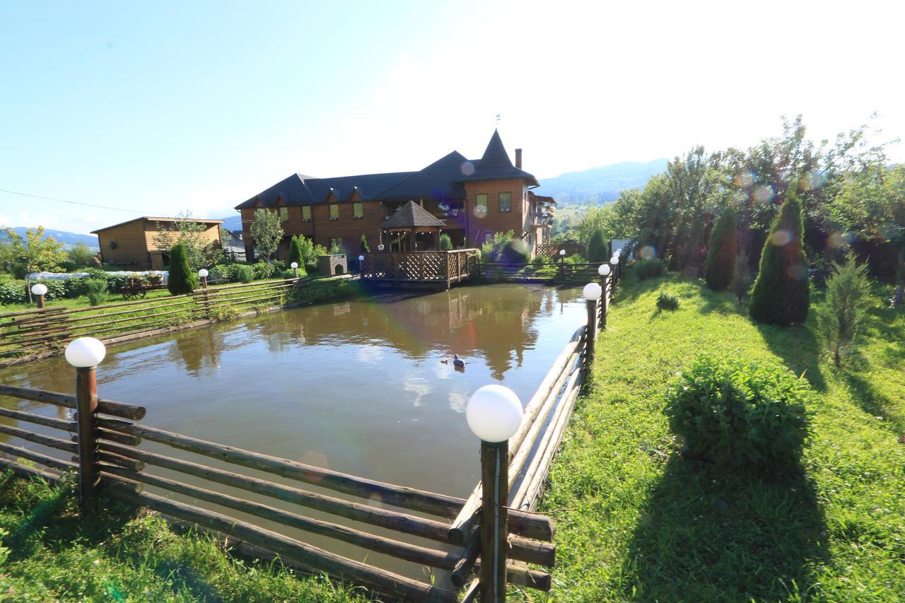 Pid Goroyu Hotel Chorna Tysa ภายนอก รูปภาพ