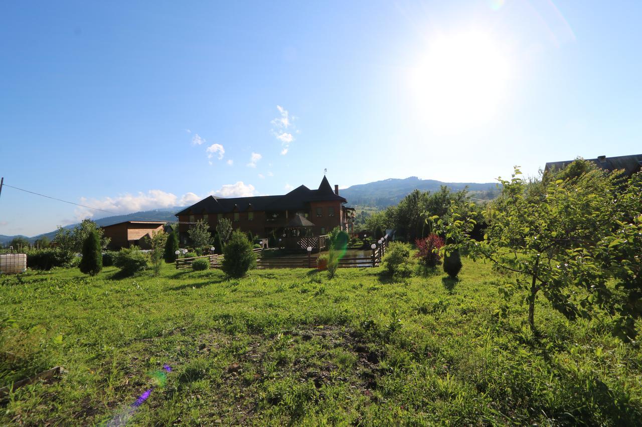 Pid Goroyu Hotel Chorna Tysa ภายนอก รูปภาพ