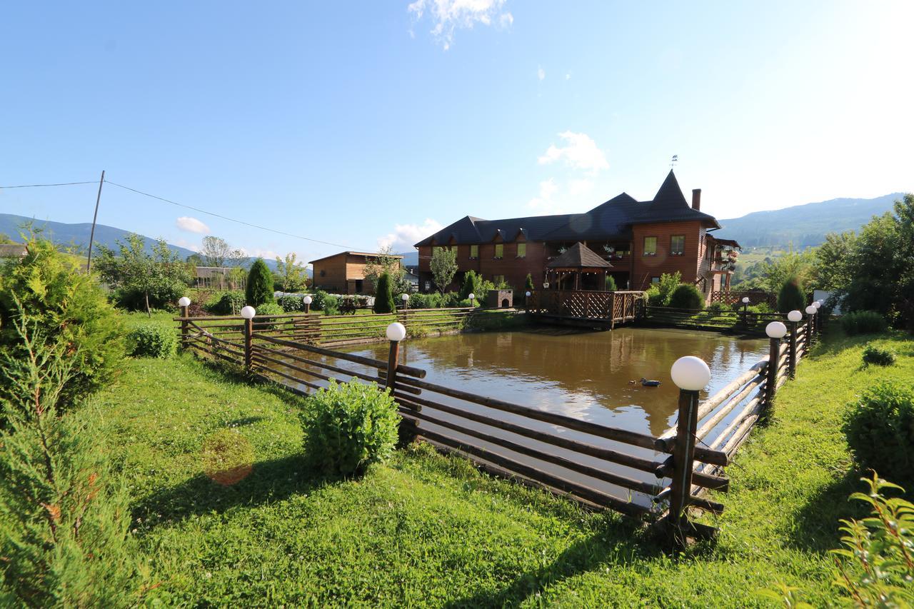 Pid Goroyu Hotel Chorna Tysa ภายนอก รูปภาพ