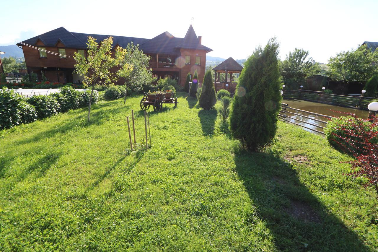 Pid Goroyu Hotel Chorna Tysa ภายนอก รูปภาพ